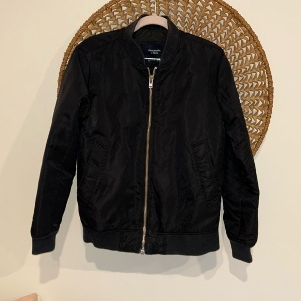Abercrombie and Fitch black Nylon Bomber Jacket size xsmall